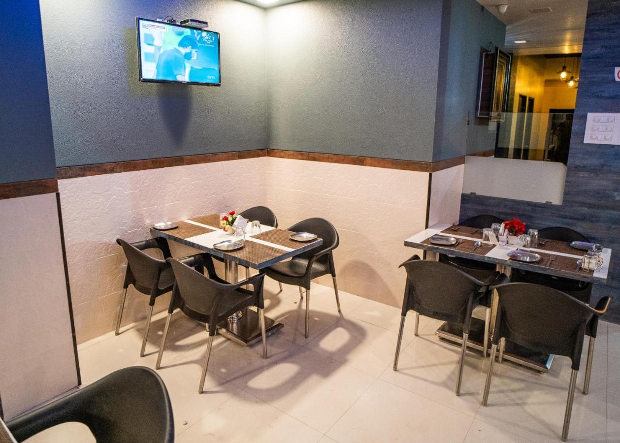 Hotel Mari Aai Residency Navi Mumbai Exterior foto